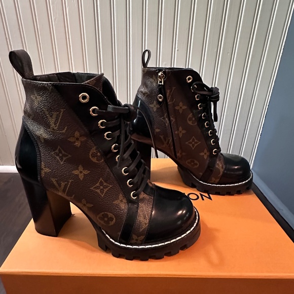 Louis Vuitton Star Trail Ankle Boots - Picture 2 of 7